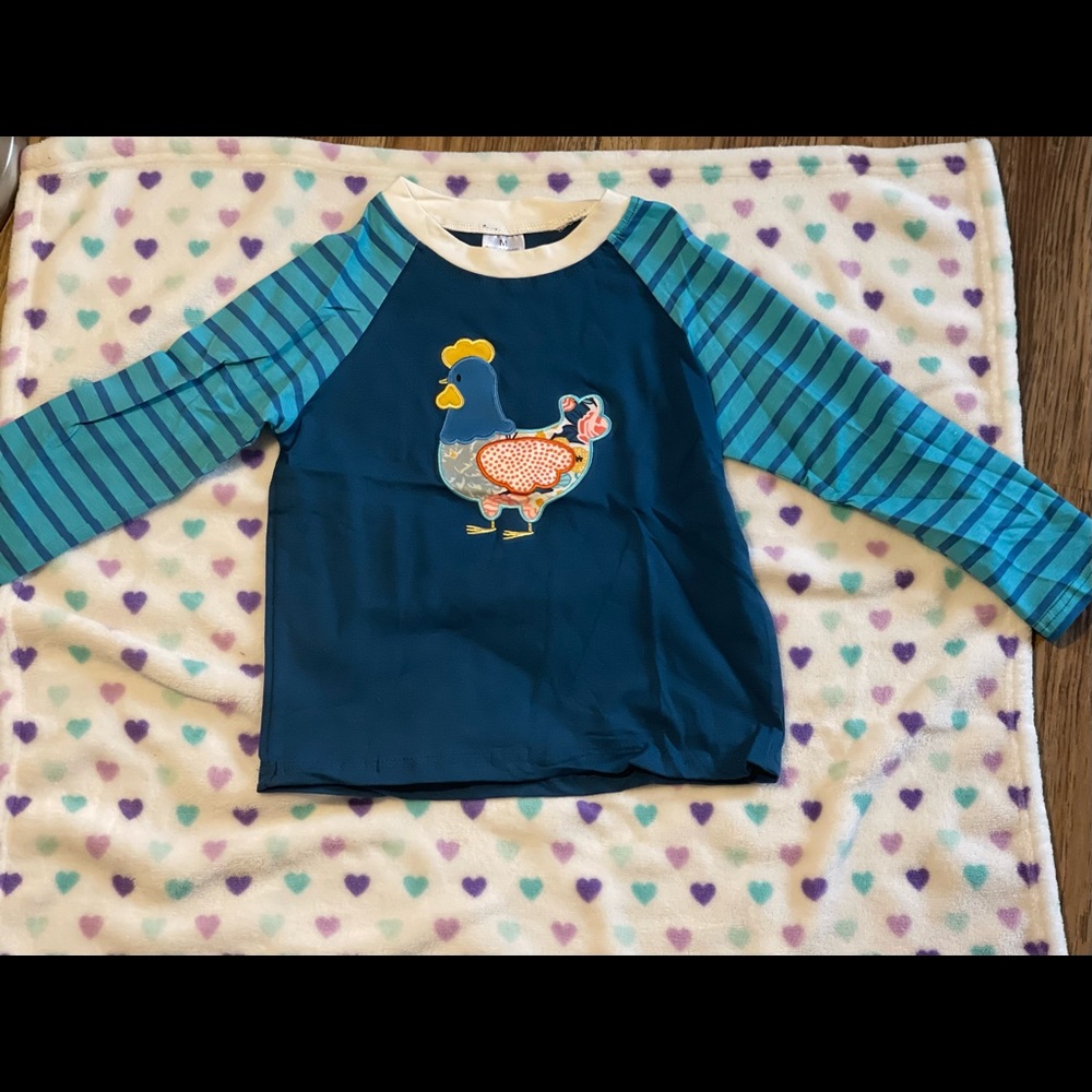Boys Chicken Appliqués Shirt.